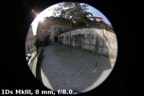 Canon EF 8-15 mm f/4 L Fisheye USM - Odblaski