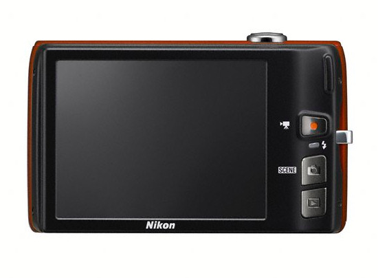 COOLPIX S8200, S6200, S6150, S4150 – nowe stylowe zoomy Nikona