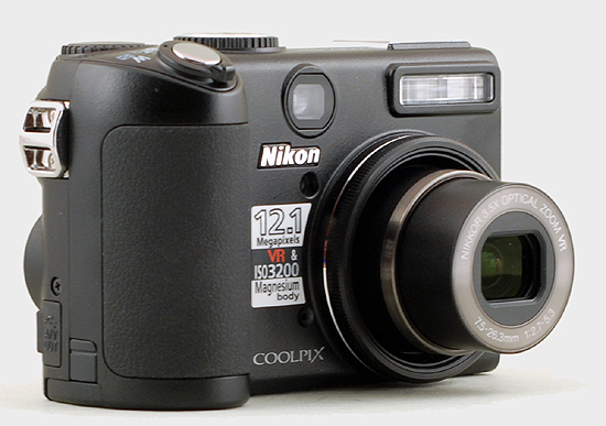 Nikon Coolpix P5100 - Wygląd i jakość wykonania Nikon Coolpix P5100 - Wygląd i jakość wykonania