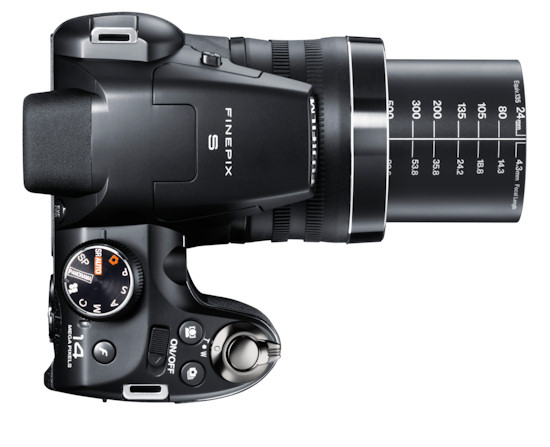 Fujifilm FinePix S4500, S4400, S4300 oraz S4200