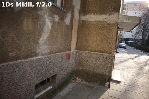 Carl Zeiss Distagon T* 25 mm f/2.0 ZE/ZF.2 - Odblaski