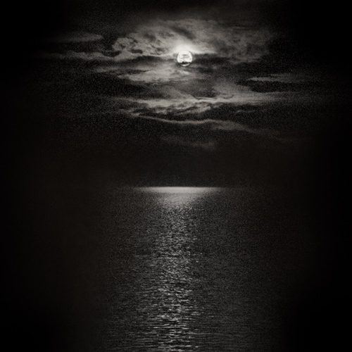 Czarno-biay kadr - Wizja monochromatyczna - Fotografowanie w ciemnej tonacji