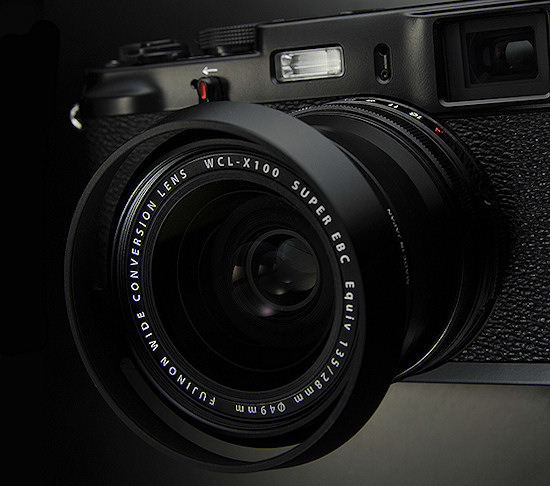 Konwerter szerokoktny i nowy firmware do Fujifilm X100