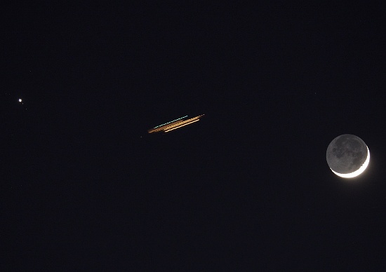 Poranny taniec Wenus i Jowisza