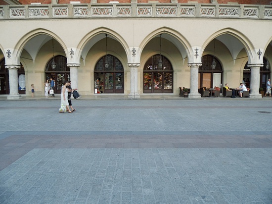 Test tanich megazoomw 2012 - Jako zdj i filmw