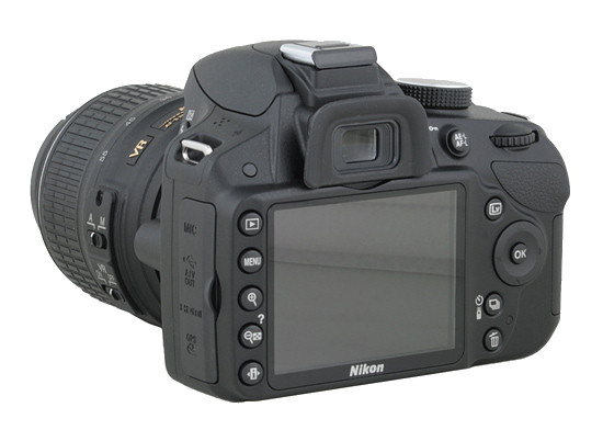 Nikon D3200 - Budowa, jako wykonania i funkcjonalno