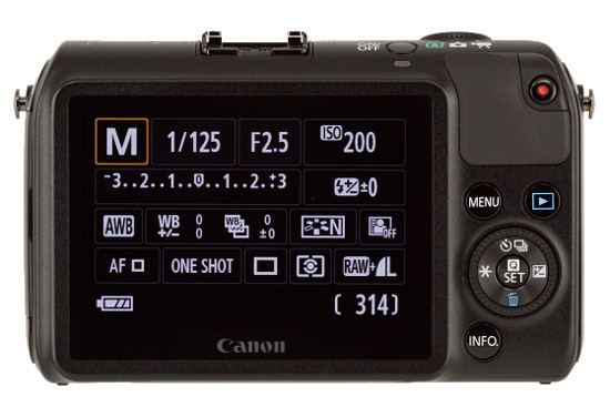 Canon EOS M - Budowa, jako wykonania i funkcjonalno