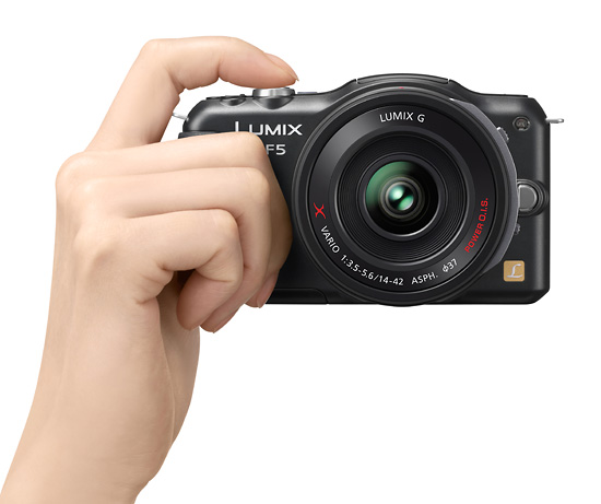 Panasonic Lumix DMC-GF5 - aparat dla kobiet - Wzornictwo