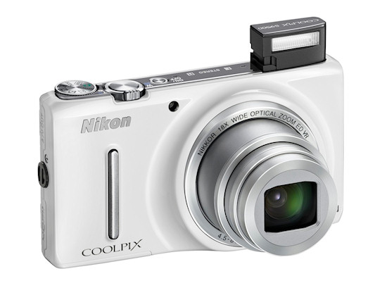 Nikon COOLPIX S9500, COOLPIX S9400 oraz COOLPIX S5200 