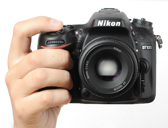 Nikon D7100 - Uytkowanie i ergonomia
