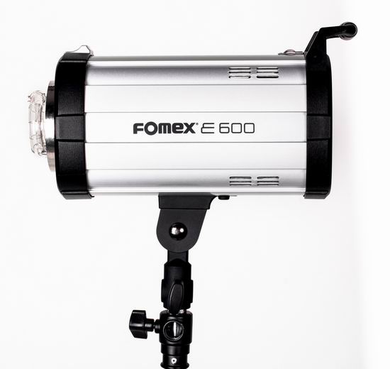 Nowe lampy studyjne Fomex E400, E600 i E1000