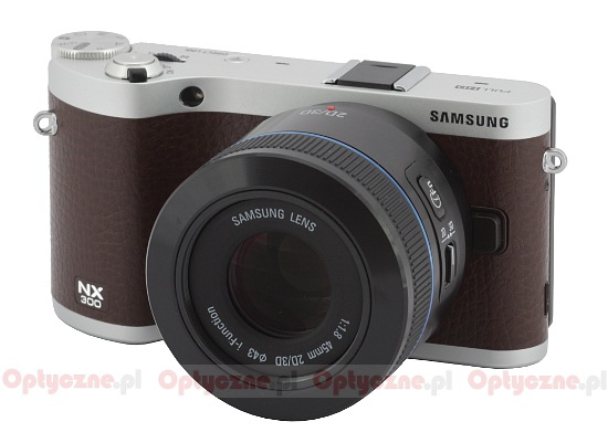 Samsung NX 45 mm f/1.8 2D/3D - Wstp