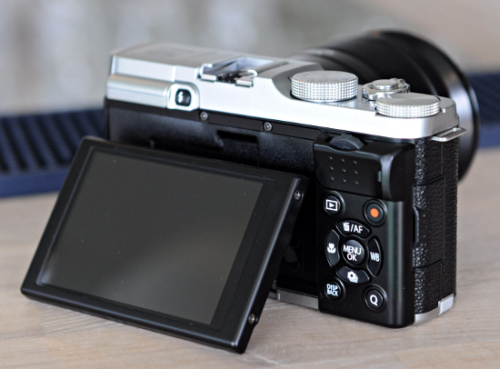 Fujifilm X-M1 - pierwsze wraenia i wywiad z konstruktorem - Fujifilm X-M1 - pierwsze wraenia i wywiad z konstruktorem