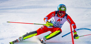 Zimowa fotografia sportowa, czyli Nikkor 500 mm f/4E FL ED VR w akcji