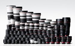 Canon wituje wyprodukowanie ponad 100 mln obiektyww EF