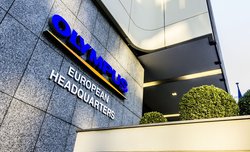 Olympus sprzedaje coraz wicej bezlusterkowcw