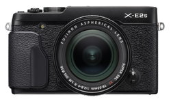 Fujifilm X-E2S i X70 - aktualizacje firmware