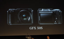 Fujifilm ujawnia redniformatowego bezlusterkowca