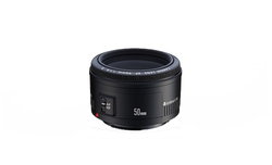 Canon ostrzega przed podrbkami obiektywu EF 50 mm f/1.8 II