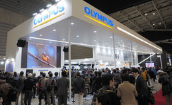Olympus na targach CP+ 2017