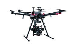 DJI i Hasselblad - dron ze rednioformatowym aparatem 100 Mpix