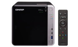 QNAP TS-453BT3 - cztery kieszenie na dyski i z��cze Thunderbolt 3