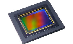 Mona ju kupi matryce Canona, w tym model APS-H 120 Mpix