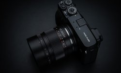 Mitakon Speedmaster 65 mm f/1.4 dla systemu Fujifilm GFX