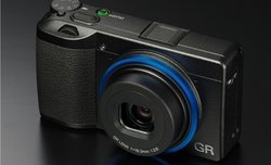 Ricoh GR III - rusza przedsprzeda� aparatu