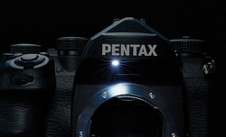 FK-1 - pe�noklatkowy bezlusterkowiec Pentaksa