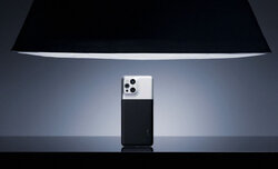 Oppo Find X3 Pro Photographer Edition