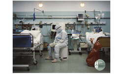 Pielęgniarki Na Linii Frontu - wystawa fotografii Pielęgniarki Na Linii Frontu - wystawa fotografii