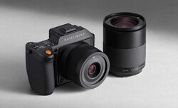 Hasselblad X2D 100C Lightweight Portrait Kit