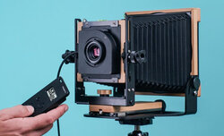 Nowy wielkoformatowy obiektyw i migawka od Intrepid Camera