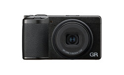Ricoh GR IV