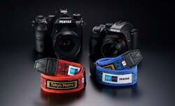 Nowe paski Pentax