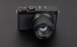 TTArtisan AF 50 mm f/1.8 Neo