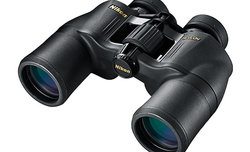 Dziewi lornetek Nikon ACULON A211