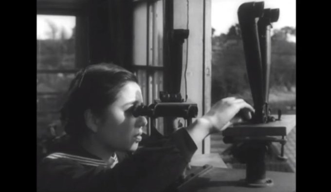 Historyczny film z fabryki optyki Nippon Kogaku