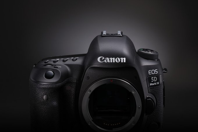Canon EOS 5D Mark IV i EOS-1D X Mark II - aktualizacje firmware