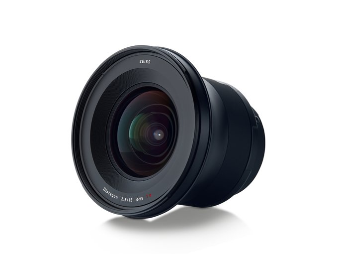 Zeiss Milvus 15 mm f/2.8, 18 mm f/2.8 oraz 135 mm f/2