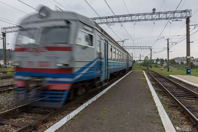 Warsztaty fotografii na Ukrainie - podre pocigami podmiejskimi