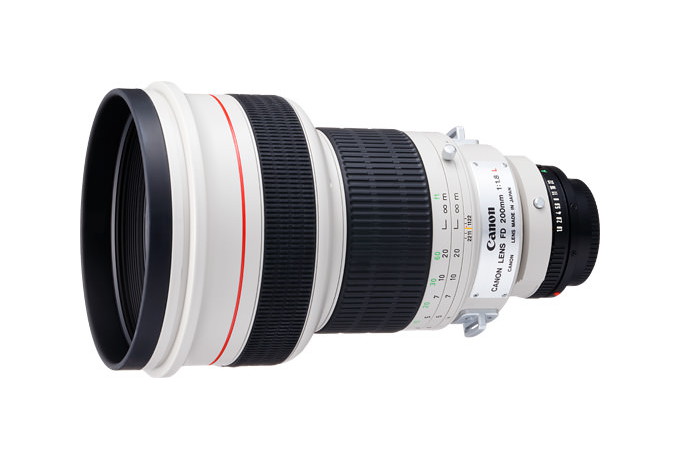 Canon FD 200 mm f/1.8L do kupienia na aukcji