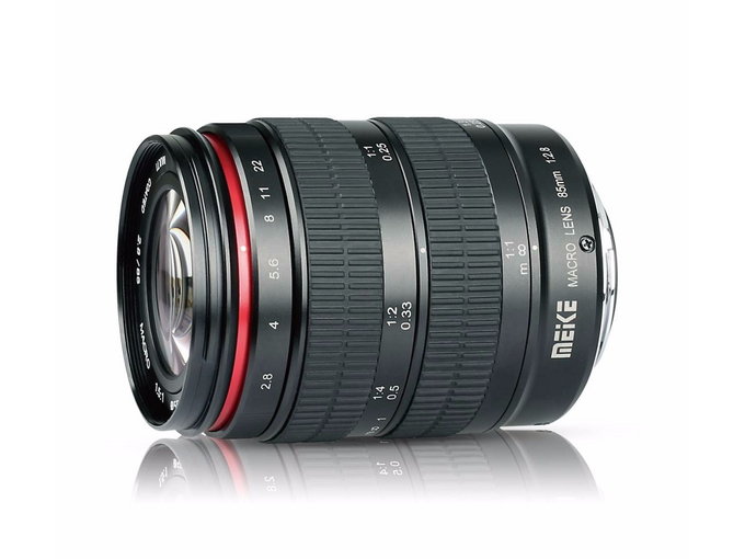 Meike 85 mm f/2.8 Macro