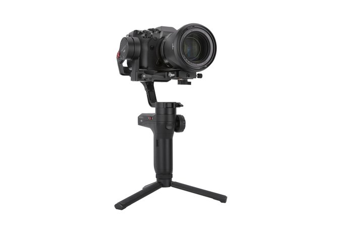 Zhiyun WeeBill Lab - kompaktowy gimbal z udwigiem do 3 kg