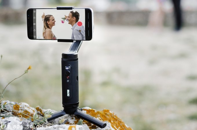 Zhiyun Smooth Q2