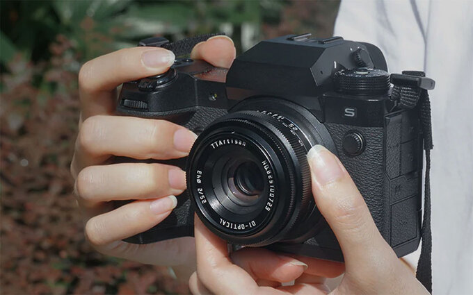 TTartisan 25 mm f/2.0