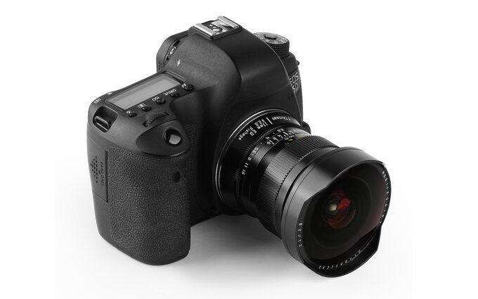 TTartisan 11 mm f/2.8 Fisheye z nowymi mocowaniami TTartisan 11 mm f/2.8 Fisheye z nowymi mocowaniami