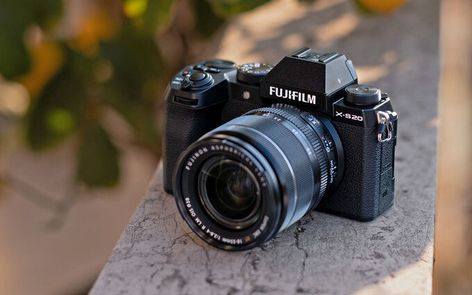 Fujifilm X-S20