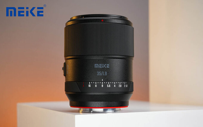 Meike 35 mm f/1.8 AF Pro